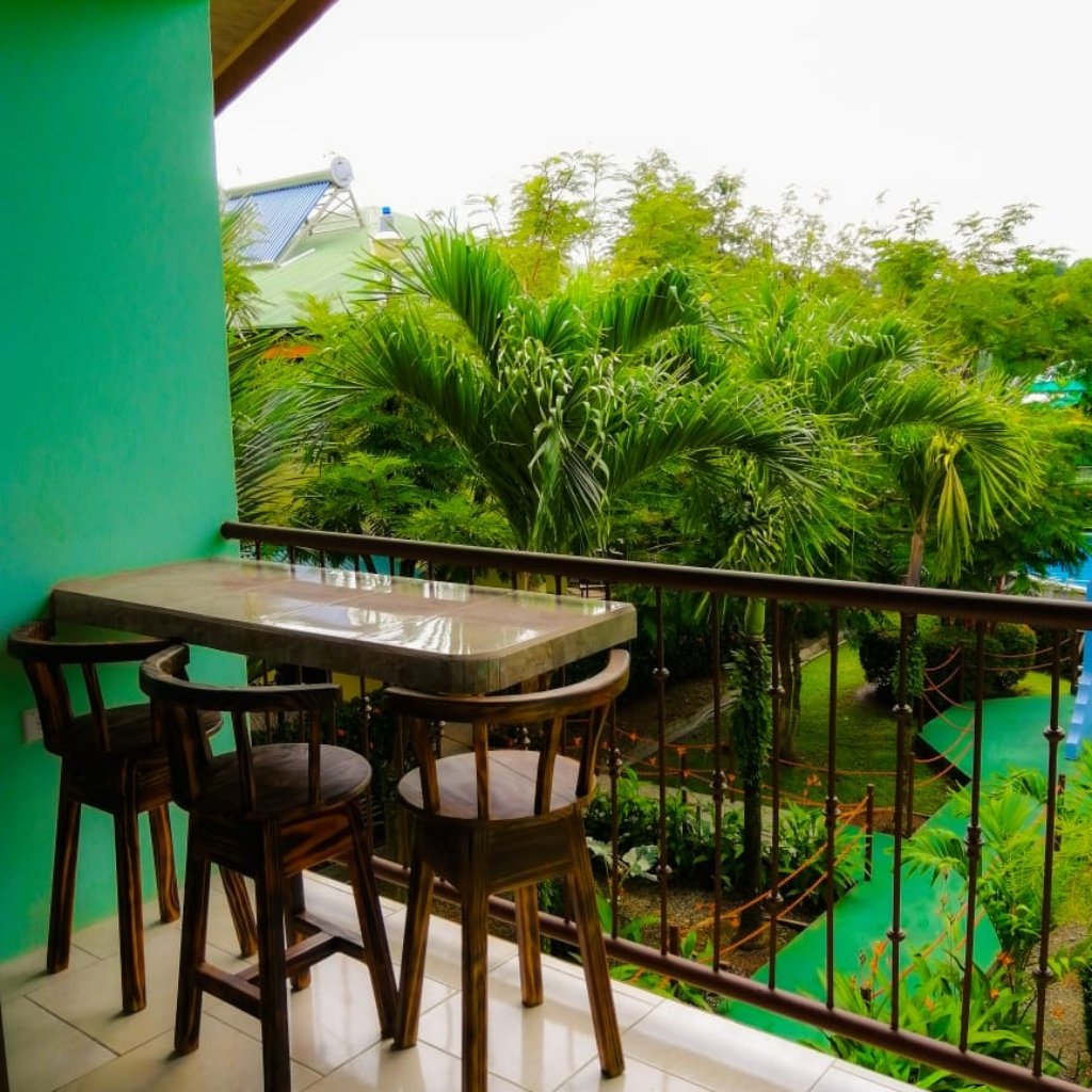 Camping and Hotel Uvita Close to the beach