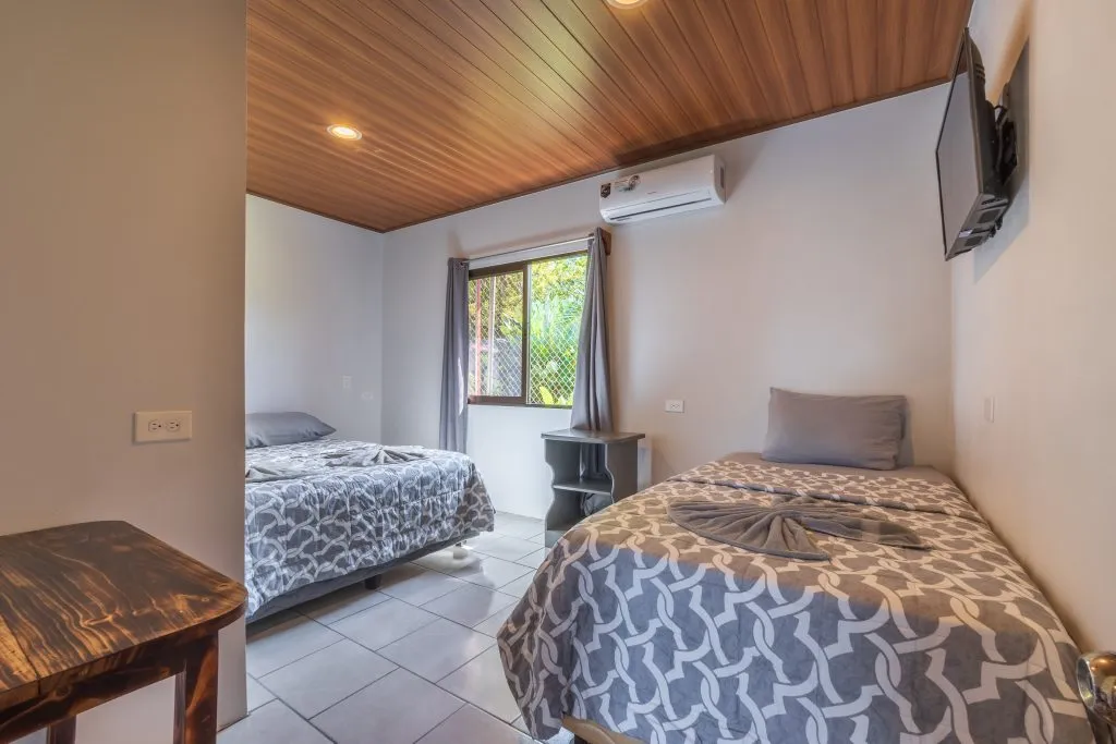 Family-Economy-room