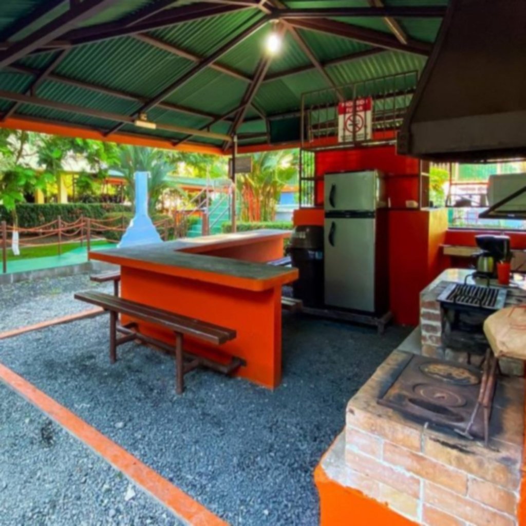 Grill and Barbeque area Uvita Hotel